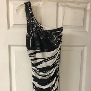 One shoulder white black rose dress